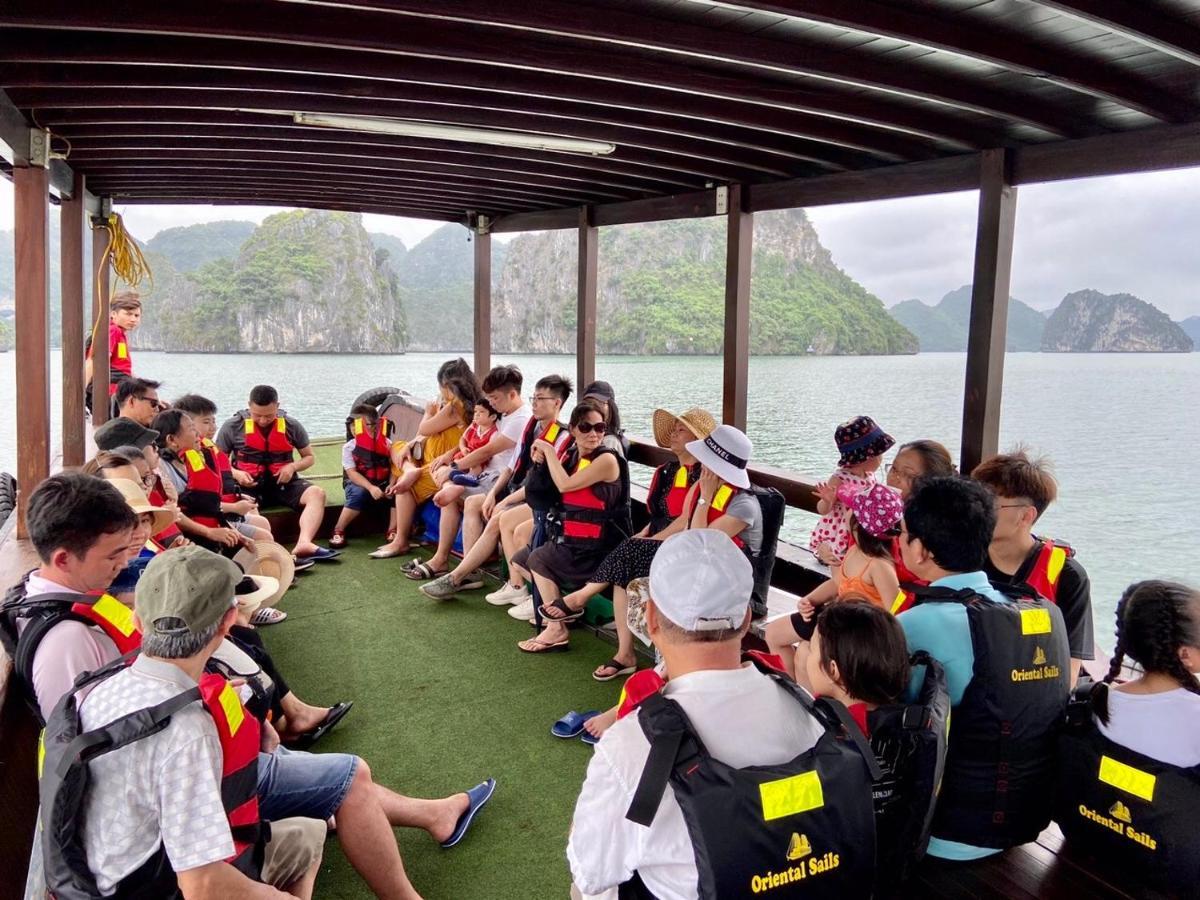 Discovery Travel Homestay ฮาลอง ภายนอก รูปภาพ